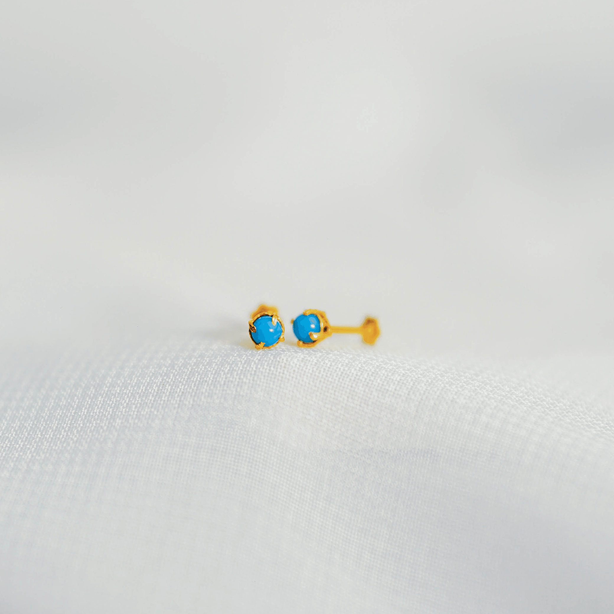 Firoza nose pin discount