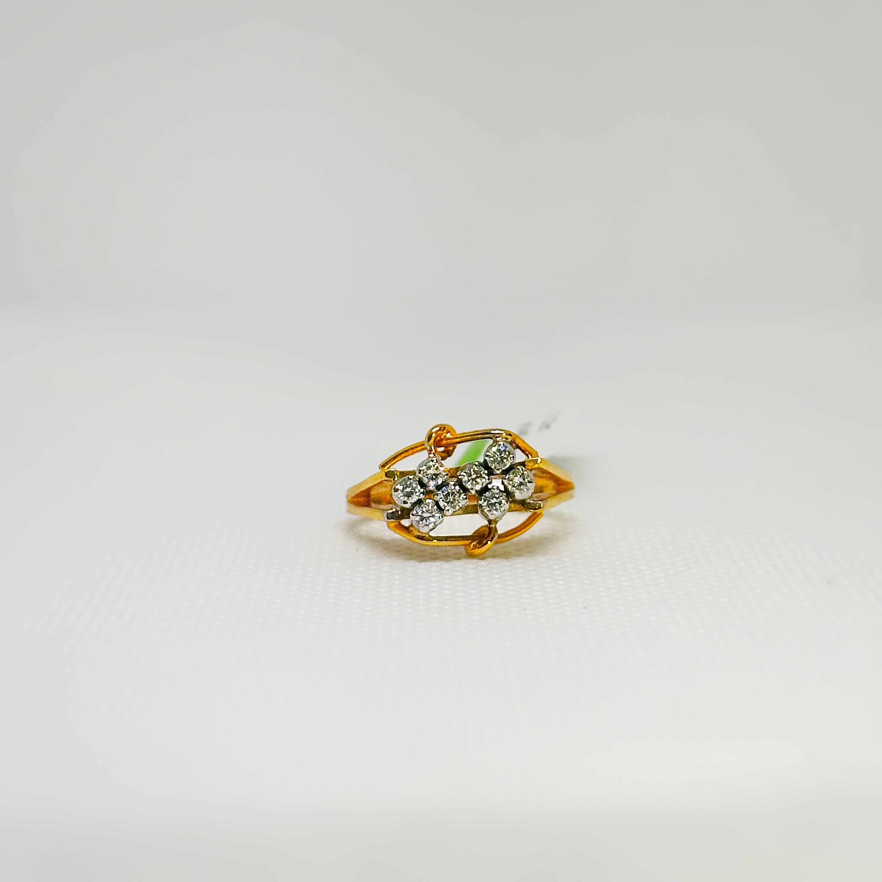 PASBAAN - Floral Cluster Diamond Gold Ring